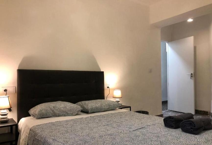 Homestay Privadas Y Economicas A Un Paso De Cortes Valencianas